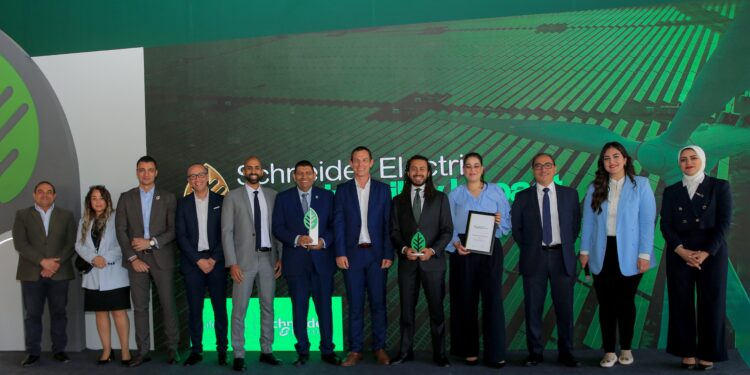 شنايدر إلكتريك تحتفي بالشركات المصرية الفائزة بجوائز تأثير الاستدامة لعام 2023