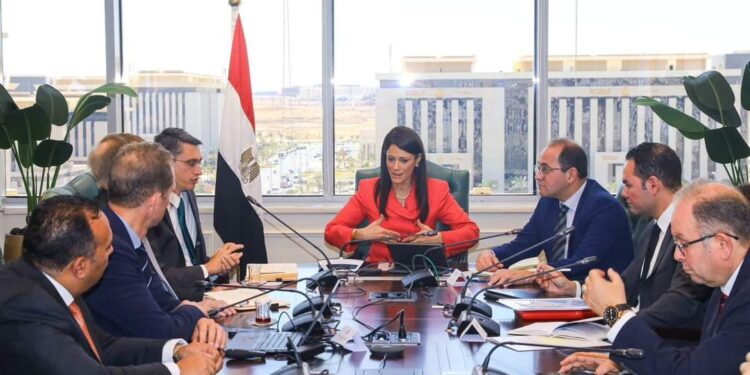 بعثة البنك الدولي تتعاون مع الحكومة في تنفيذ وثيقة سياسات ملكية الدولة وتمكين القطاع الخاص