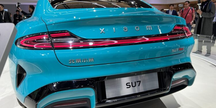 تعرض سيارة شاومي Xiaomi SU7 لأول حادث