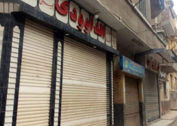 وزير التنمية يعلن بدء تطبيق المواعيد الصيفية لفتح وغلق المحال العامة اليوم الجمعة