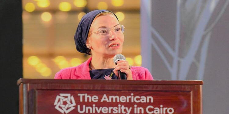 فؤاد تؤكد دور الشباب في ريادة الأعمال البيئية لمواجهة التحديات