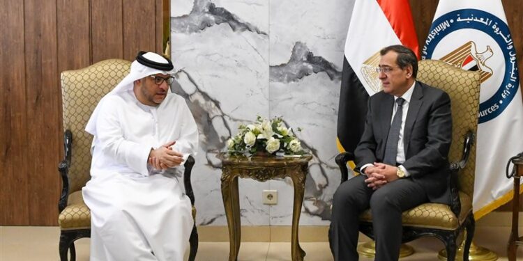 وزير البترول يستقبل مدير الديوان الأميرى بإمارة الفجيرة بدولة الإمارات