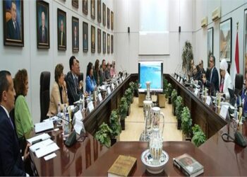 وزير السياحة والآثار يترأس اجتماع مجلس إدارة الهيئة المصرية العامة للتنشيط السياحي