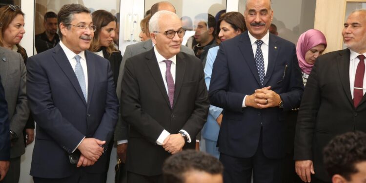 بنك التعمير والإسكان ومؤسسة السويدي يفتتحان”أكاديمية السويدي وبنك التعمير والإسكان الفنية” بمدينة السادات الصناعية