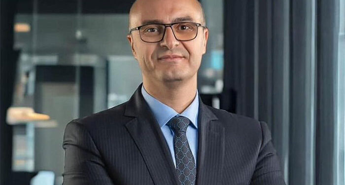 المصرية للاتصالات تعلن استقالة النائب المالي محمد شمروخ لتكليفه بالعمل رئيساً تنفيذياً للجهاز القومي لتنظيم الاتصالات