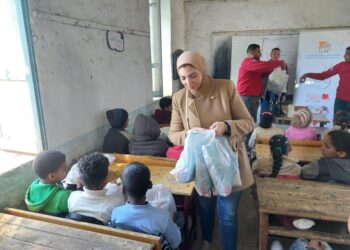 مؤسسة التجاري الدولي وبنك الكساء يتعاونان لدعم الأطفال الأكثر احتياجاً ضمن مبادرة “لمصر”