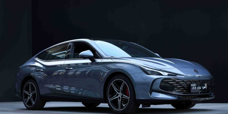 سعر السيارة إم جي 7