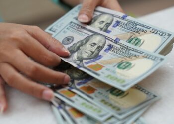 أسعار الدولار في مصر اليوم الأحد