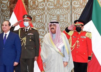 أمير الكويت يزور مصر لأول مرة بعد توليه مقاليد السلطة