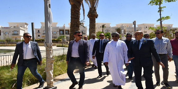 وزير الإسكان بسلطنة عمان والوفد المرافق له يزورون مشروعات العاصمة الإدارية الجديدة