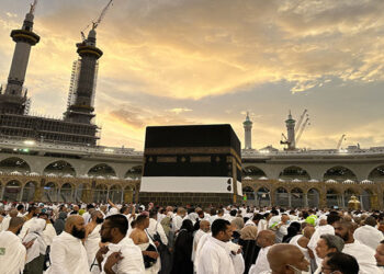 السياحة تراجع برامج الحج استعدادا لبدء الرحلات نهاية مايو الجاري