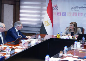 وزيرة التخطيط  تتباحث مع الرئيس التنفيذي للمؤسسة الدولية الإسلامية لتمويل التجارة