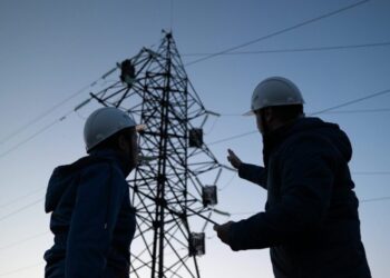 597 مليون جنيه لتطوير الشبكات الكهربائية بمحافظات الصعيد ومراكز خدمة العملاء