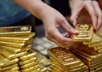 جولد بيليون: الذهب يفقد 80 دولار ويتراجع 3.3% خلال أسبوع