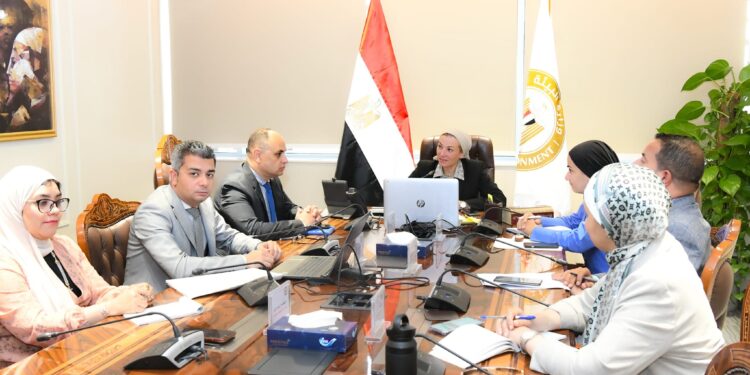 وزيرة البيئة تناقش مع ممثلي مُنظمة التعاون الاقتصادي والتنمية OECD مسودة تقرير سياسات النمو الأخضر