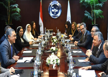 مذكرة تفاهم بين الهيئة العامة للاستثمار والمناطق الحرة وبنك كريدي أجريكول مصر لجذب الاستثمارات الأجنبية المباشرة