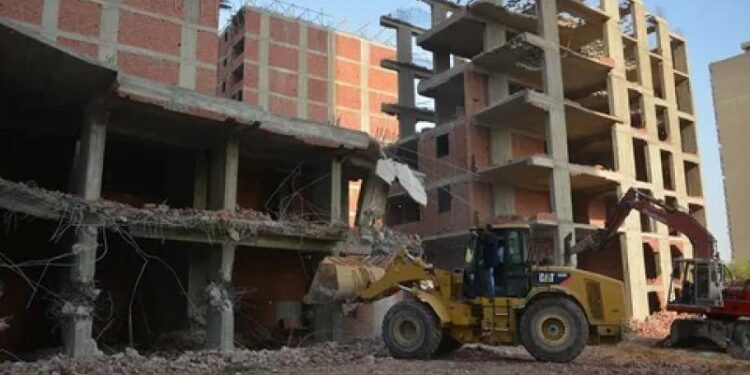 اعتبارا من الثلاثاء.. محافظ الجيزة يعلن بدء تلقى طلبات التصالح في مخالفات البناء