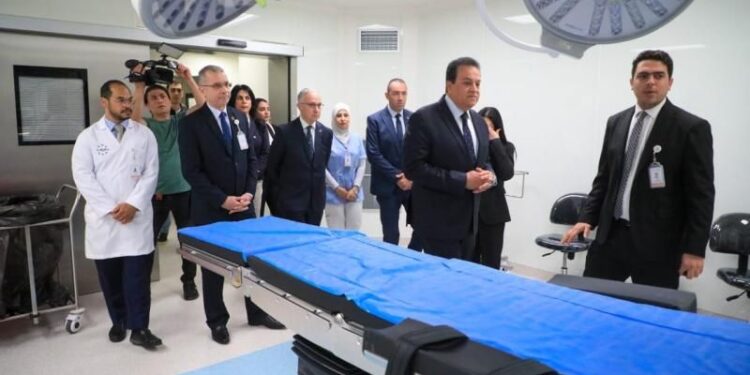 وزير الصحة يتفقد مستشفى “حروق أهل مصر”.. ويؤكد: صرح طبي متميز يٌضاف للمنظومة الصحية في مصر