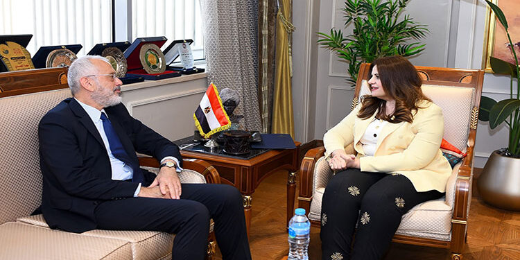 وزيرة الهجرة تستقبل السفير اليوناني لدى مصر لبحث تعزيز سبل التعاون