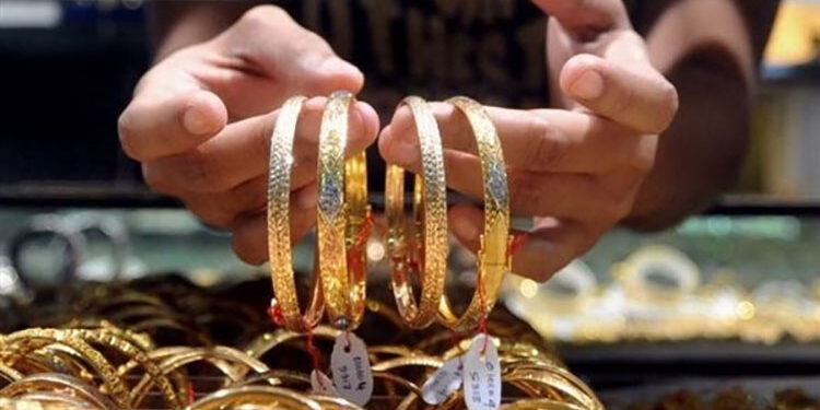 الذهب يفاجئ السوق بحركة جديدة.. وتراجع في عيار 21