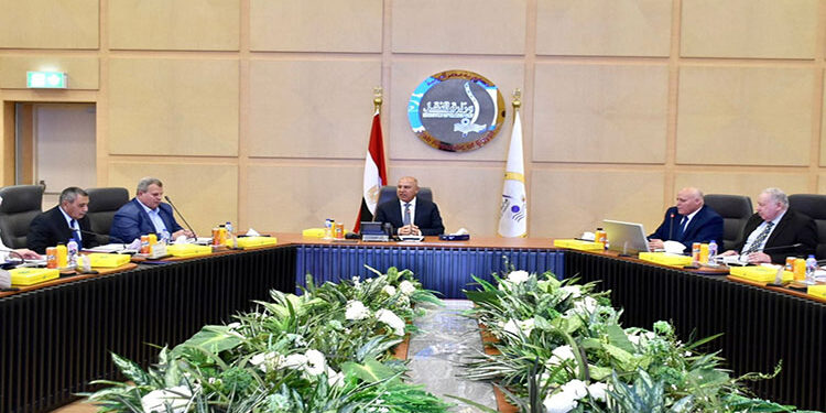 وزير النقل يترأس أعمال الجمعية العامة العادية لشركة أم أو تي للاستثمار والتنمية