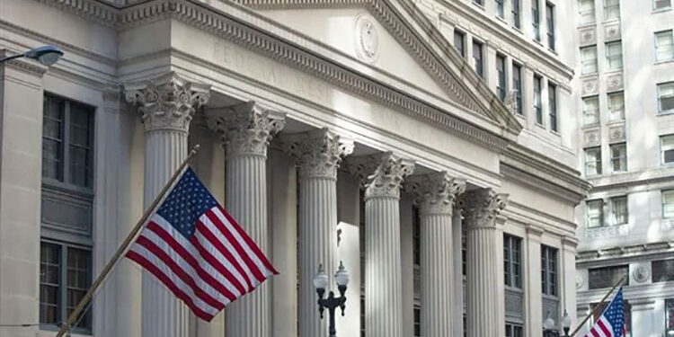 الفيدرالى الأمريكى يثبت أسعار الفائدة عند مستوى 5.25 و5.5%