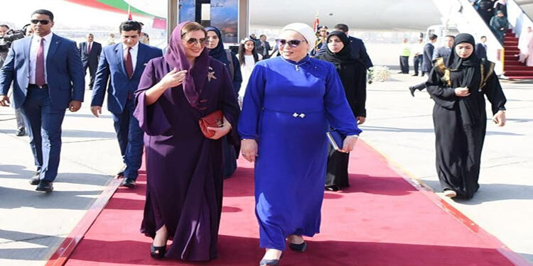 السيدة انتصار السيسى تعبر عن سعادتها بلقاء ضيفة مصر العزيزة حرم سلطان عُمان