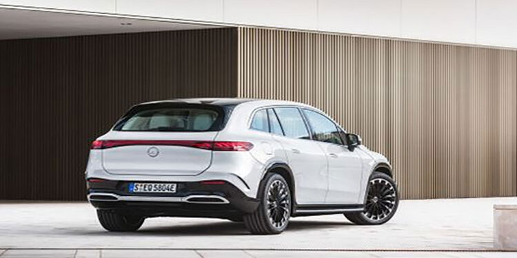 تعرف على سعر مرسيدس EQS 450+ في السوق المصري