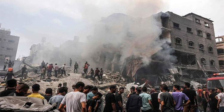 ثلاثة شهداء إثر قصف مسيرة إسرائيلية مجموعة من الفلسطينيين شمال مخيم البريج