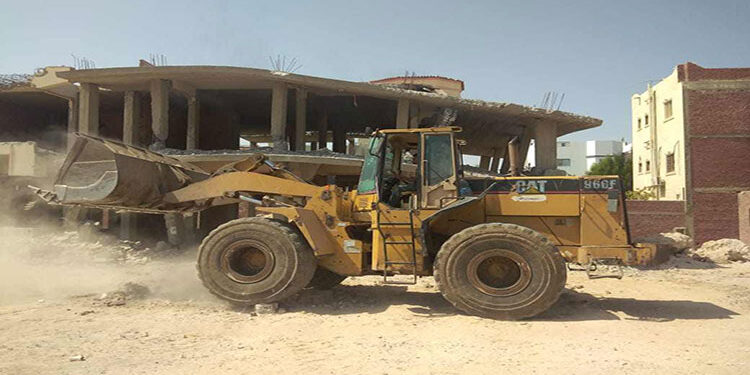 الإسكان : استكمال أعمال تطوير ورفع كفاءة الطرق بالسادات والمنيا الجديدة والعبور