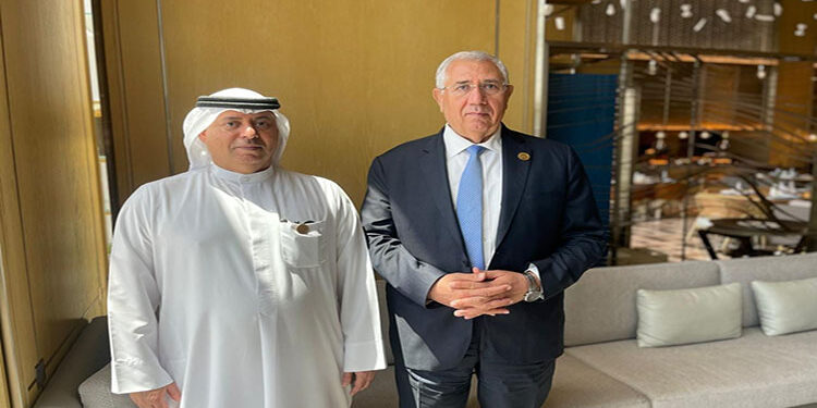 وزير الزراعة يلتقي مع نظيره الأردني ورئيس الهيئة العربية للاستثمار والإنماء الزراعي