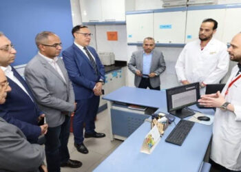 وزير الإسكان يتابع مشروعات مياه الشرب والصرف الصحي بالغربية وموقف تقديم الخدمات