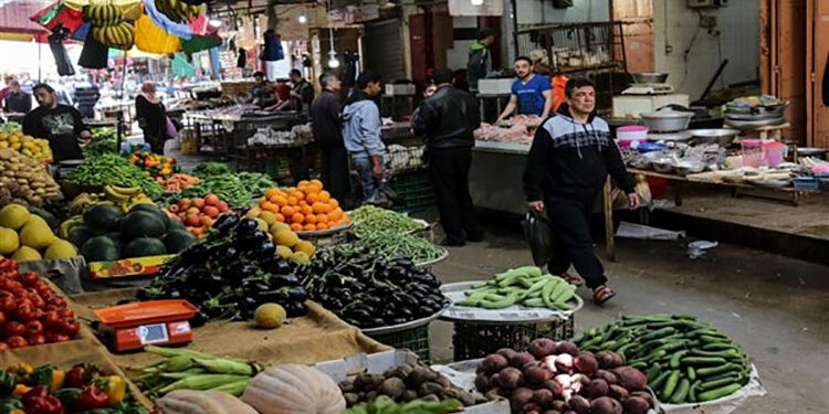 أسعار الخضار والفاكهة اليوم الأربعاء