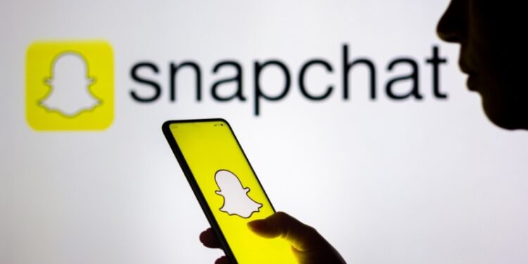 مميزات الذكاء الاصطناعى والرموز التعبيرية لسناب شات