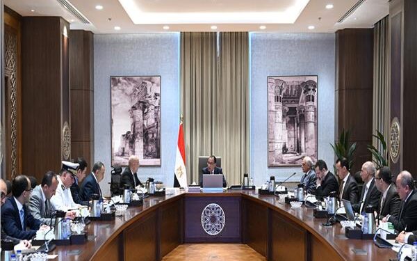 رئيس الوزراء يتابع الموقف التنفيذي للأعمال بالتجمع العمراني الجديد بجزيرة الوراق