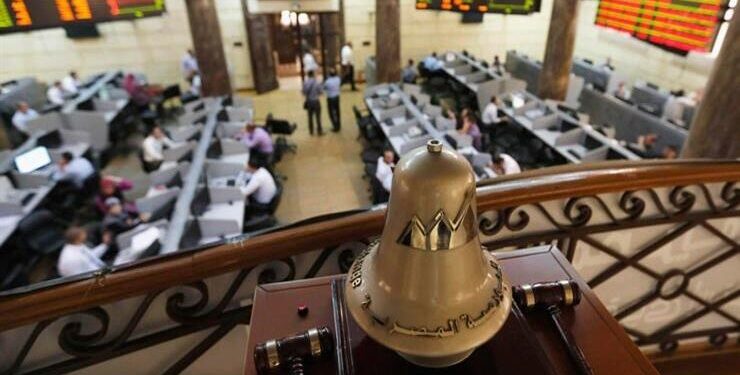 تراجع مؤشرات البورصة المصرية بنهاية أولى جلسات الأسبوع