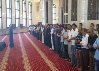 وزارة الأوقاف تقرر منع تصوير الجنازات داخل وخارج المساجد