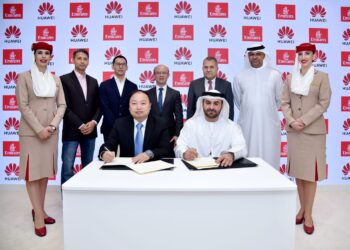 هواوي وطيران الإمارات تحلّقان إلى آفاق جديدةمن خلال اتفاقية تعاون مبتكرة