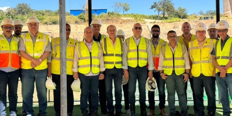 وزير الإسكان يتفقد سير العمل بمشروع سد ومحطة “جوليوس نيريرى” الكهرومائية على نهر روفيجي بدولة تنزانيا