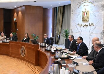 رئيس الوزراء يتابع الموقف التنفيذي لمنظومة النقل الذكي على الطرق السريعة (ITS)