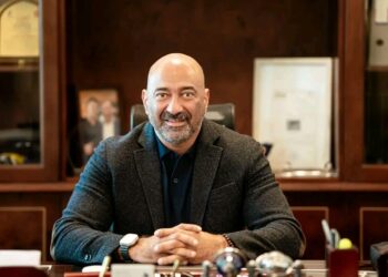 أبو طالب عبر صفحته الرسمية على فيسبوك: حققنا أكبر إيرادات ربع سنوية في تاريخ المصرية للاتصالات.. وتحدي الريادة مستمر