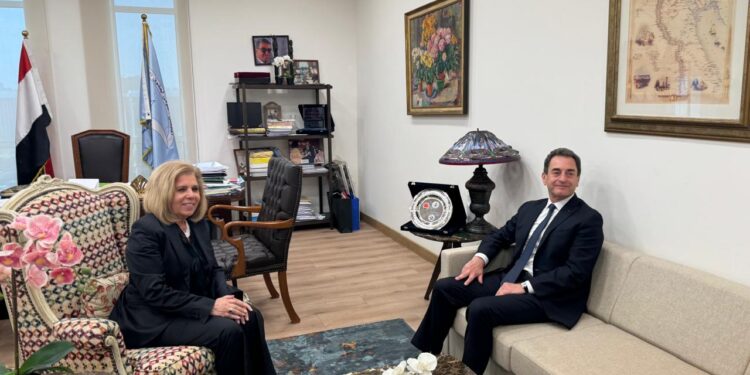 القومي لحقوق الانسان يناقش التعاون المشترك مع السفير الفرنسي