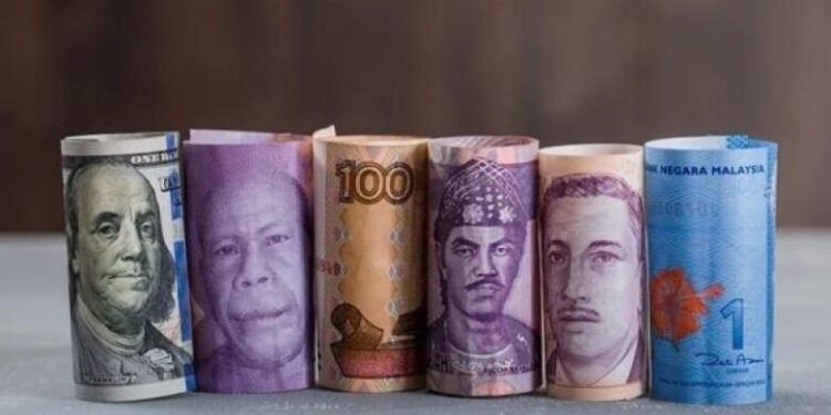 أسعار العملات العربية والأجنبية في مصر اليوم الإثنين