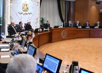 رئيس الوزراء يتابع موقف تنفيذ المرحلة الثانية من منظومة التأمين الصحي الشامل