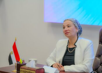 وزيرة البيئة تستعرض آخر مستجدات جهود تحسين جودة الهواء