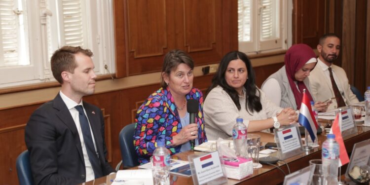 “رجال أعمال اسكندرية” تناقش التوسع في دعم هولندا لرواد الأعمال الشباب