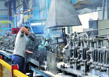 شعبة المستوردين: جهود الدولة المصرية في دعم الصناعة أثمرت عن تحقيق العديد من النتائج الإيجابية