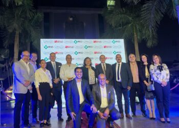 فاكسيرا وMSD تضيئان برج القاهرة احتفالًا بأسبوع التحصين العالمي