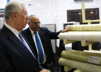 وزير الزراعة يفتتح معامل بناء القدرات لأبحاث تحلية المياه بمركز بحوث الصحراء