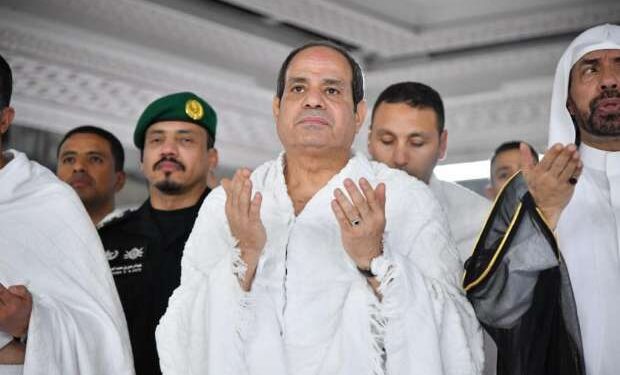 الرئيس السيسي يتوجه إلى السعودية لأداء فريضة الحج